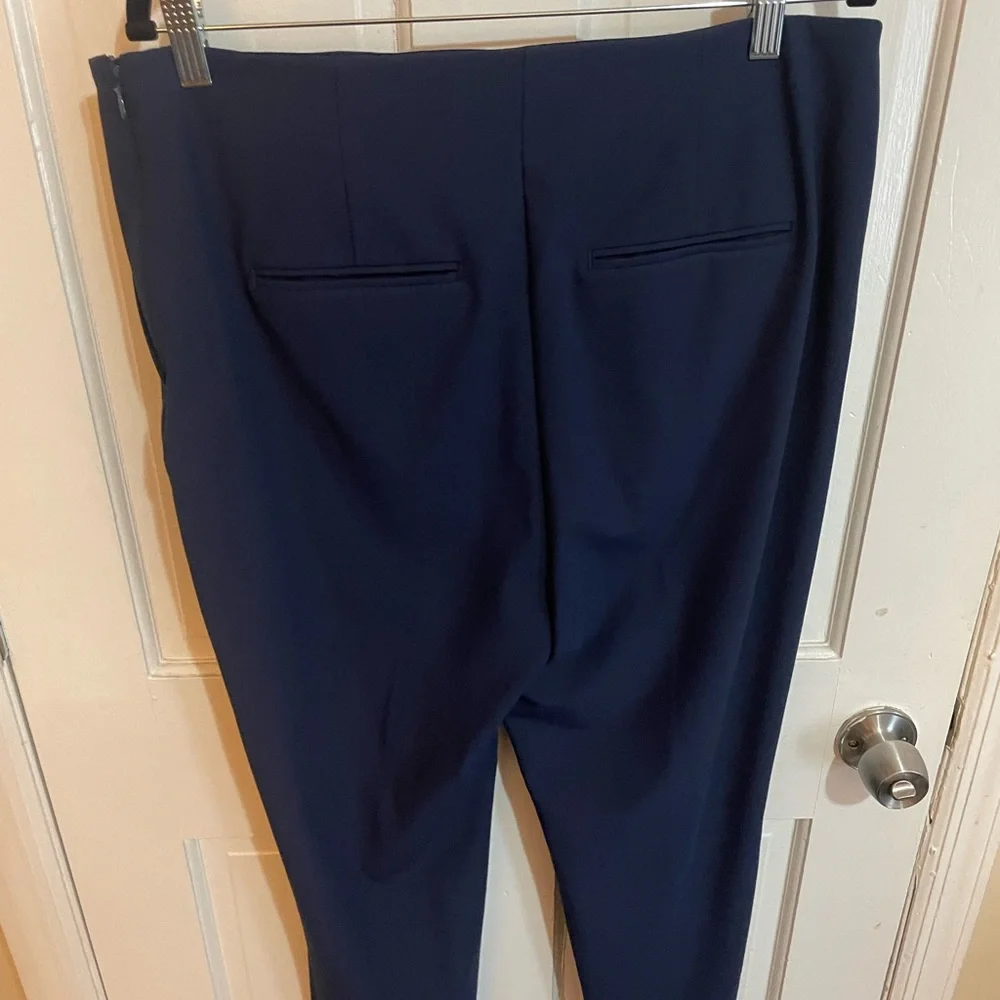 Ann Taylor Navy Women's Suit - Picture 4 of 6